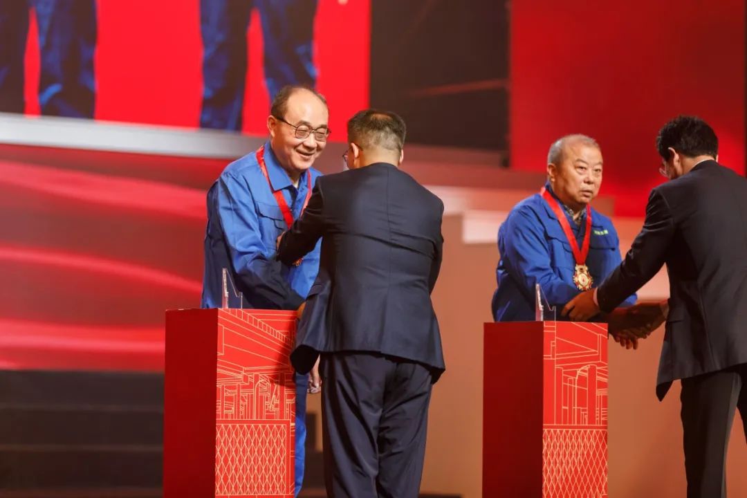 河南建筑产业发展论坛暨河南开云官方网页版成立70周年庆祝大会圆满举行(图24) 图片