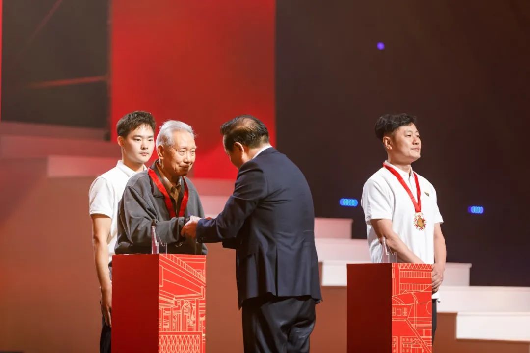 河南建筑产业发展论坛暨河南开云官方网页版成立70周年庆祝大会圆满举行(图20) 图片